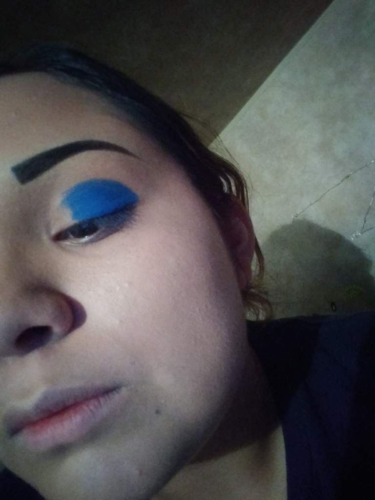 dark blue eyeshadow tutorial